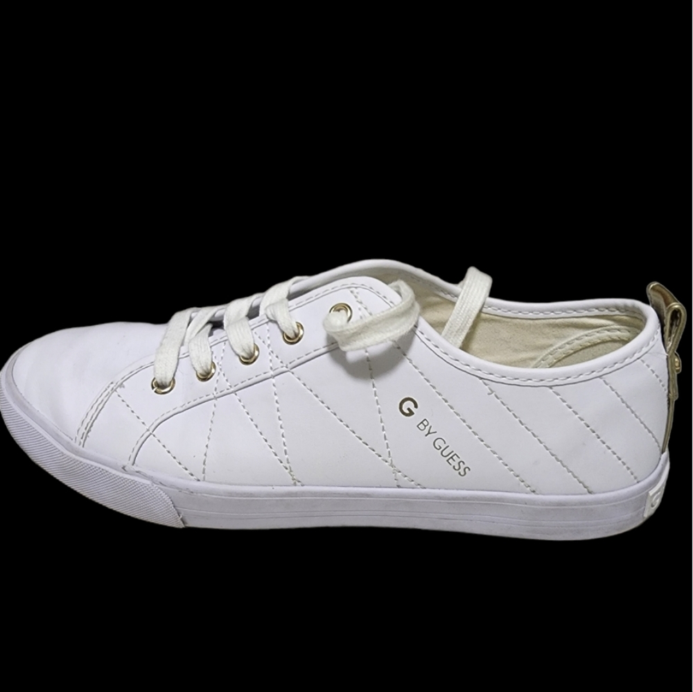 Preowned G By Guess White Sneakers - Picture 3 of 9